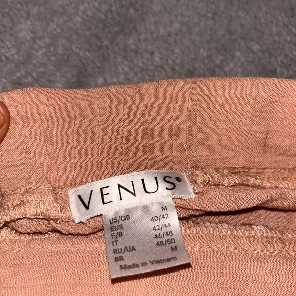 Elegant light pink Wrap Skirt - Picture 3 of 3